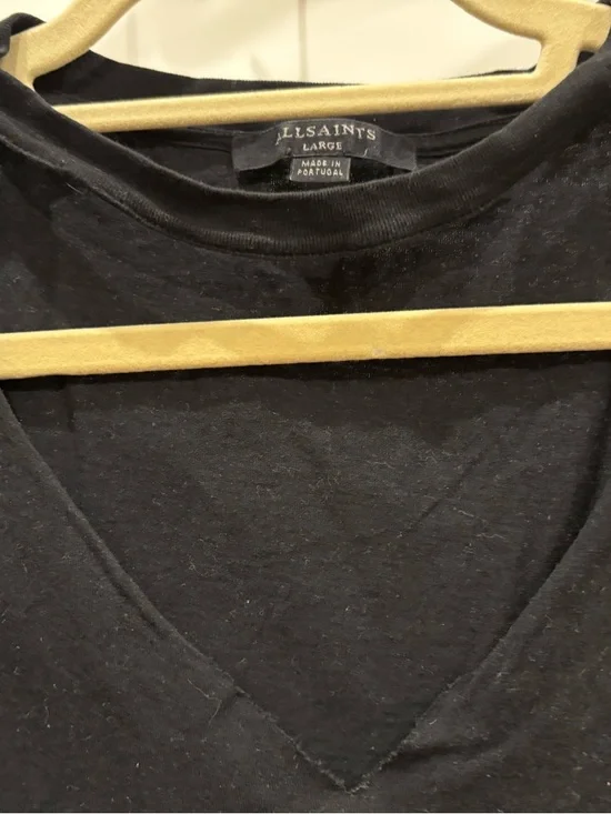 ALLSAINTS Cutout Choker V-Neck T Shirt - Picture 2 of 4